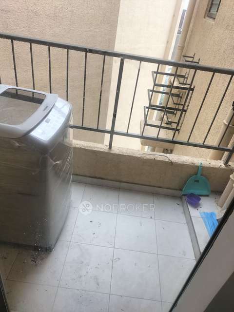 2 BHK Flat In Shapoorji Pallonji Joyville For Sale  In Manjri Bk