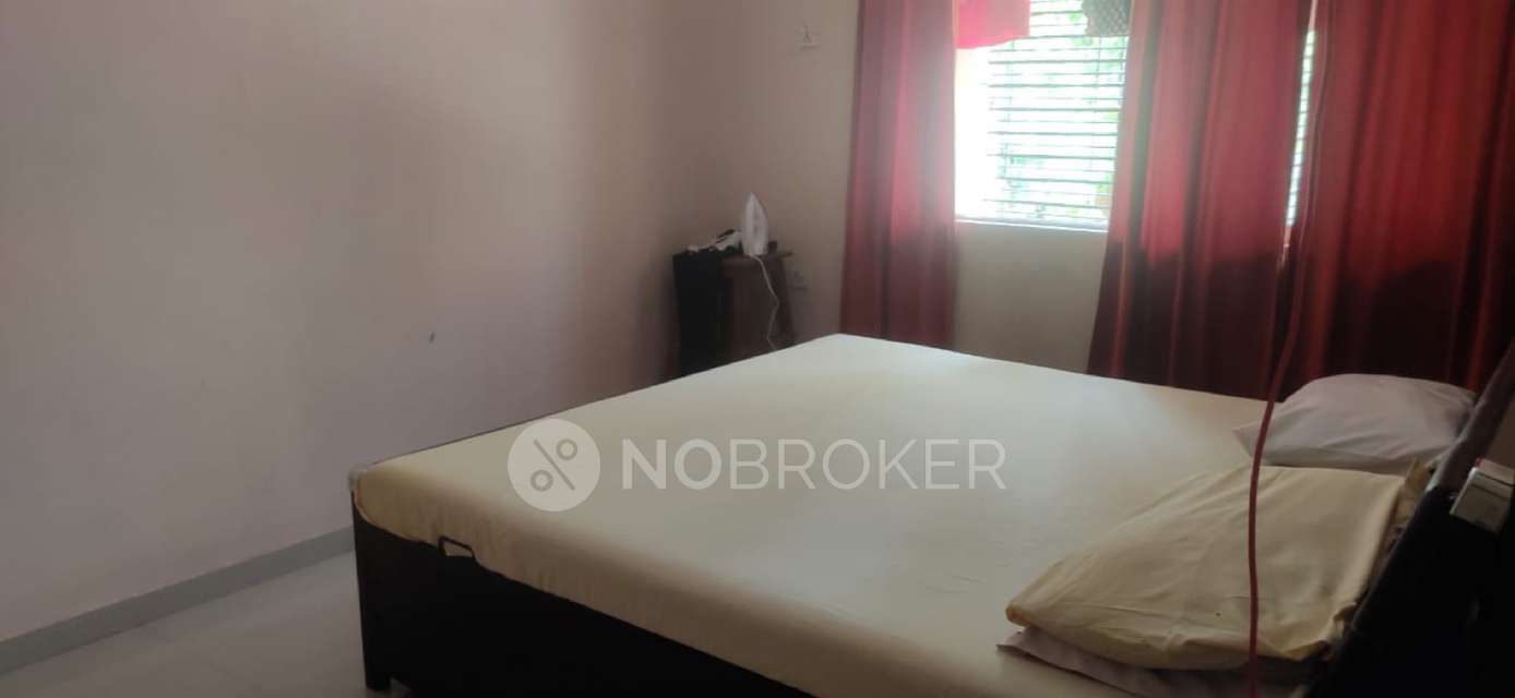1 BHK Flat In Redwoods For Sale  In Mulund West