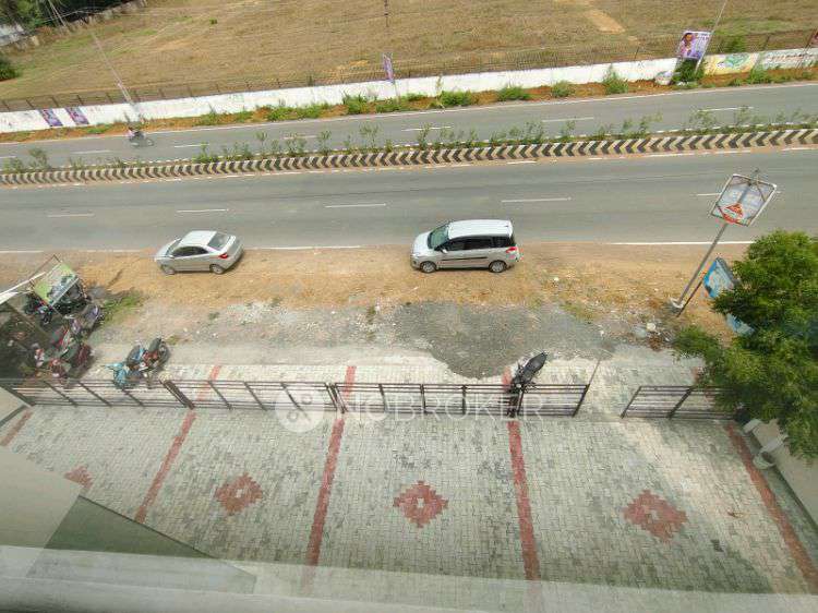 Showroom in Kelambakkam Omr Road, Chennai for Rent 