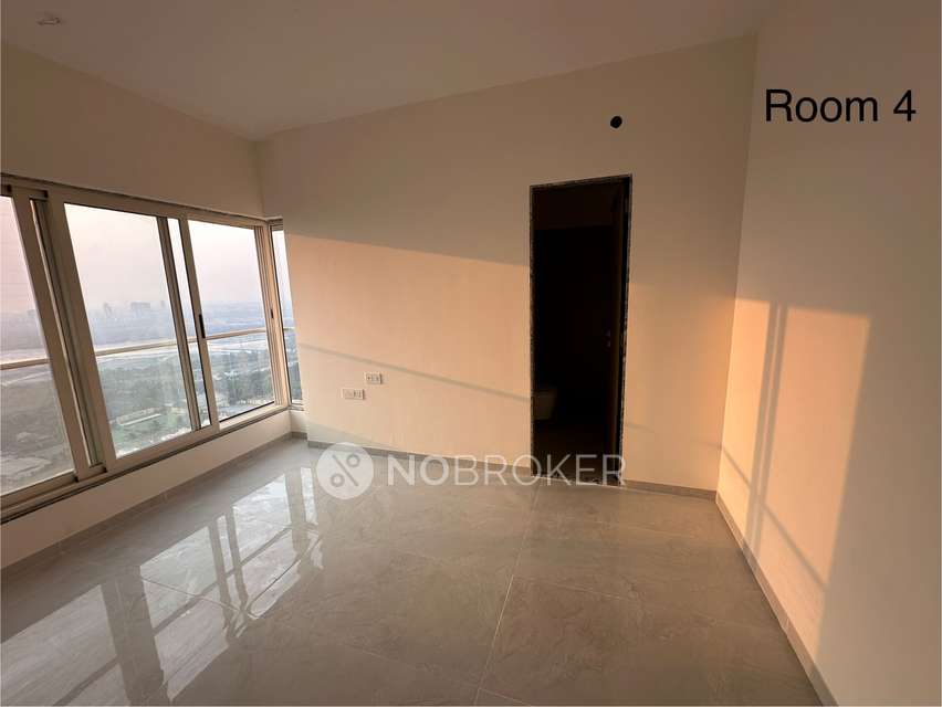 4 BHK Flat In Bharat Arize For Sale  In Goregaon West