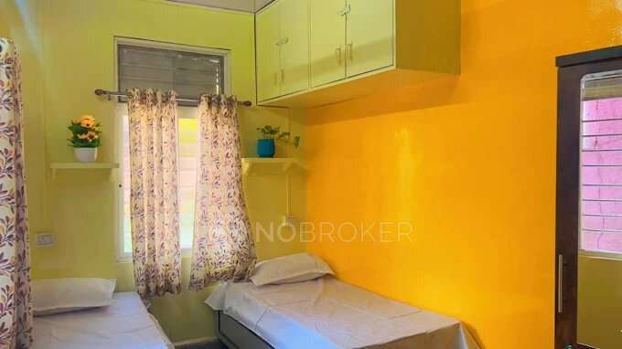 PG for Girls in Shivajinagar