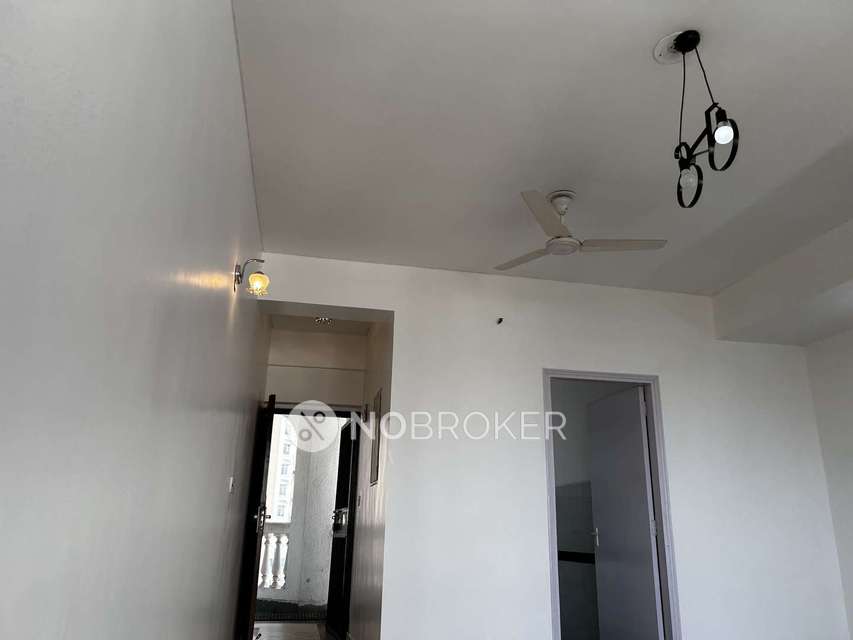 2 BHK Flat In Regency Park 1 For Sale  In Sector 43