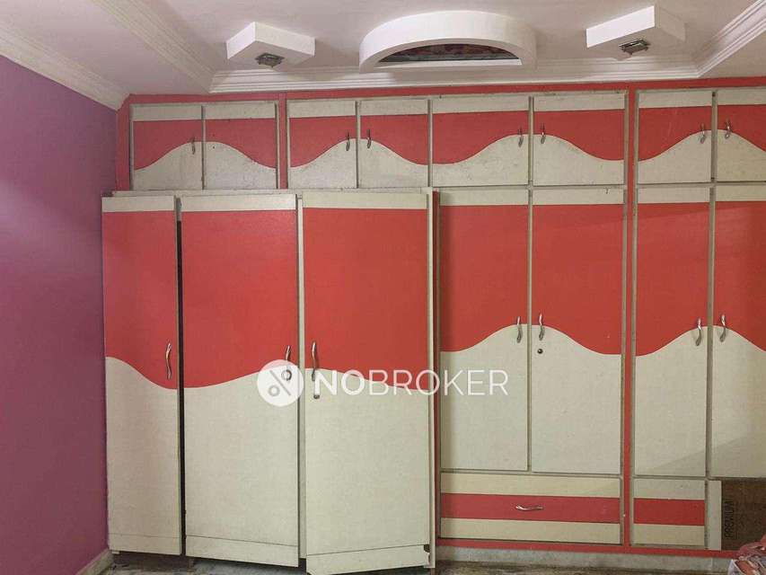 3 BHK Flat In Vaishnavi Residency For Sale  In Hafeezpet