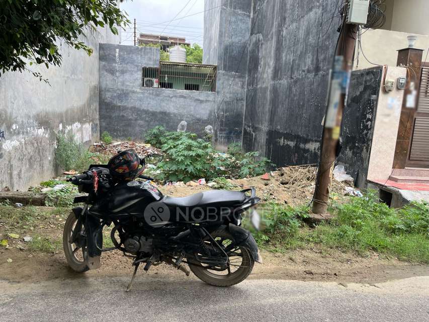 Plot For Sale  In New In Sector 63