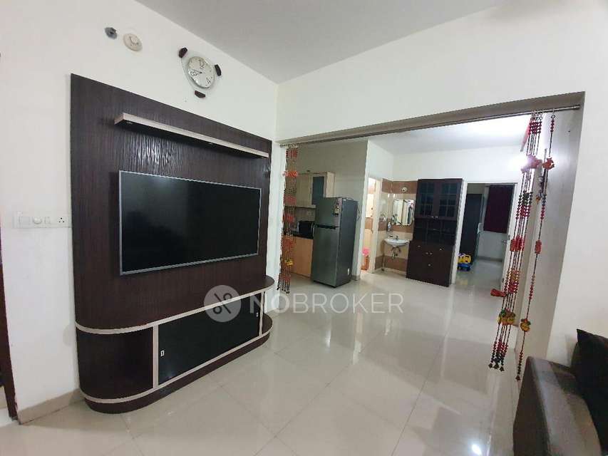 Single Room for Male In 3 BHK  In Tower 30, Trendy Towers In Hadapsar