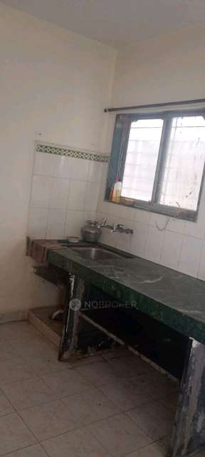 Shared Room for Female In 1 BHK  In Rakshak Nagar Phase 2 In Rakshak Nagar Phase 2