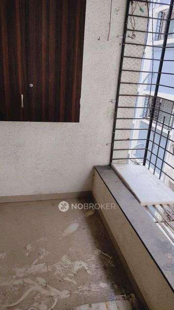 1 BHK Flat In Lake Bridge Apartment For Sale  In Jambhulwadi 