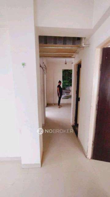 1 BHK Flat In Lake Bridge Apartment For Sale  In Jambhulwadi 