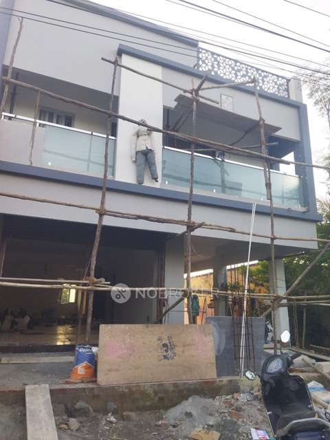 Showroom in Nallambakkam, Chennai for Rent 