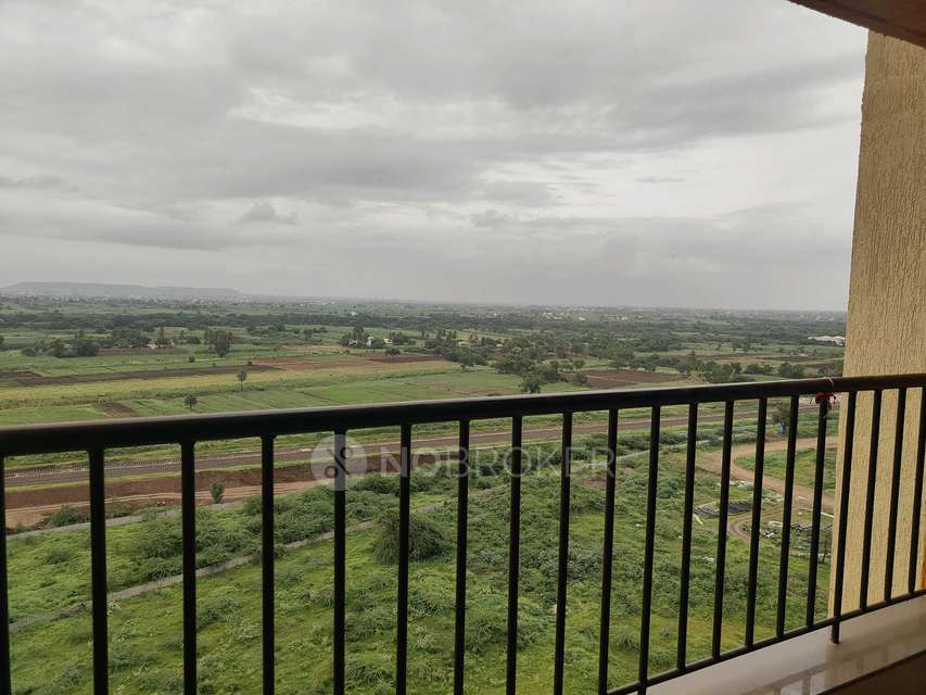 3 BHK Flat In Falcon Towers   for Rent  In   Magarpatta Riverview City