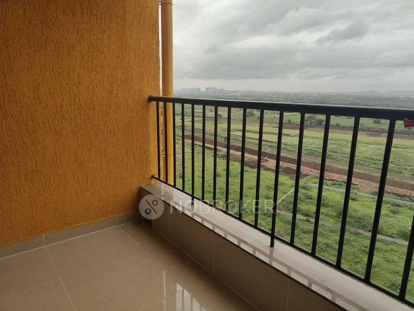 3 BHK Flat In Falcon Towers   for Rent  In   Magarpatta Riverview City