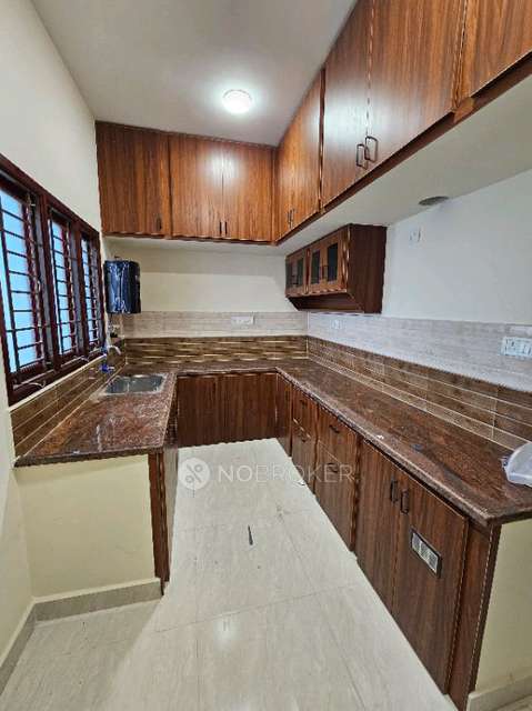 PG for Girls in Pallikaranai