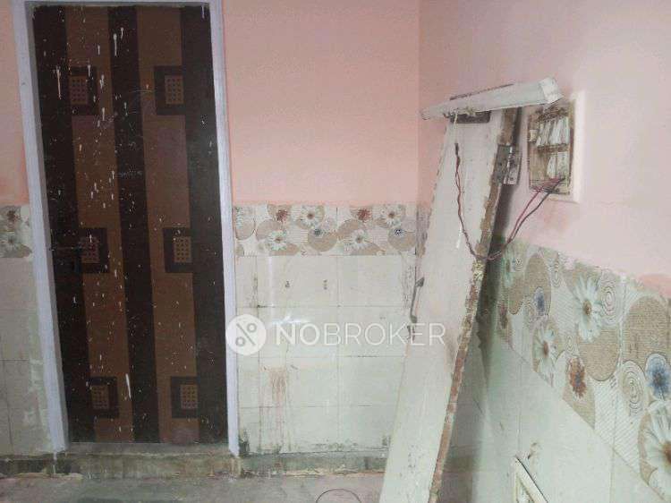 1 BHK Flat For Sale  In Wazirabad