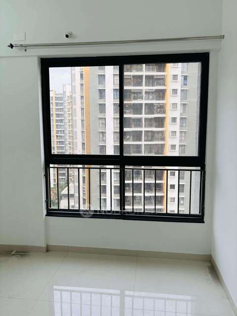 2 BHK Flat In Shapoorji Paloonji Sensorium for Rent  In Hinjewadi