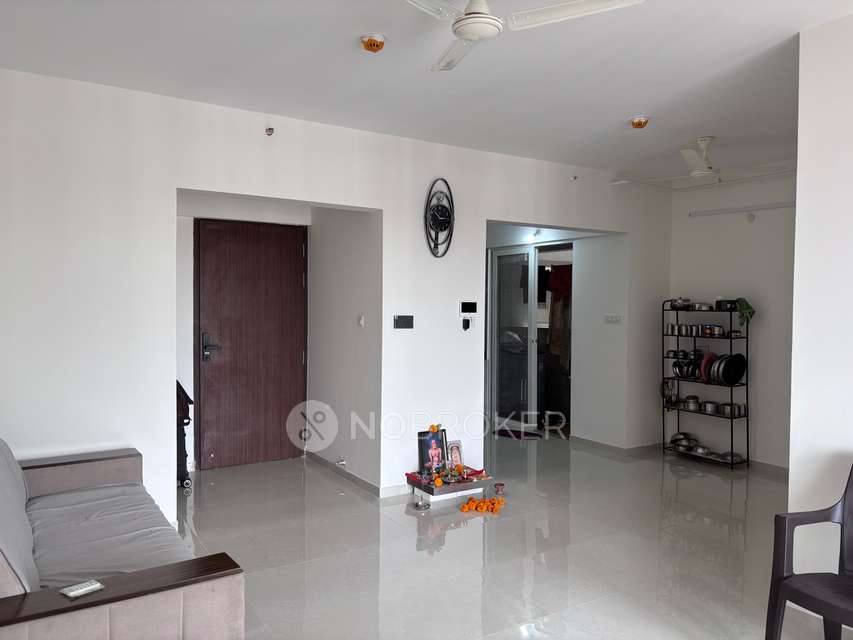 Shared Room for Female In 2 BHK  In Kolte Patil Little Earth In Mamurdi