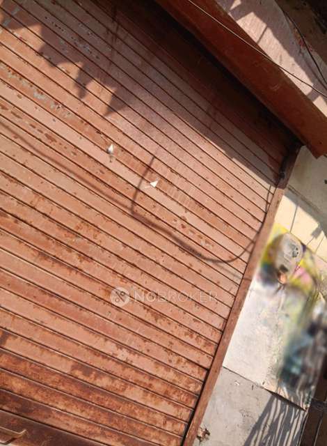 Shop in Salarpur Khadar, Noida for Rent 