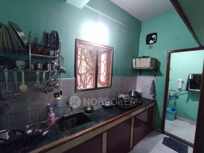 2 BHK Flat In Jyothi Towers For Sale  In Alwal