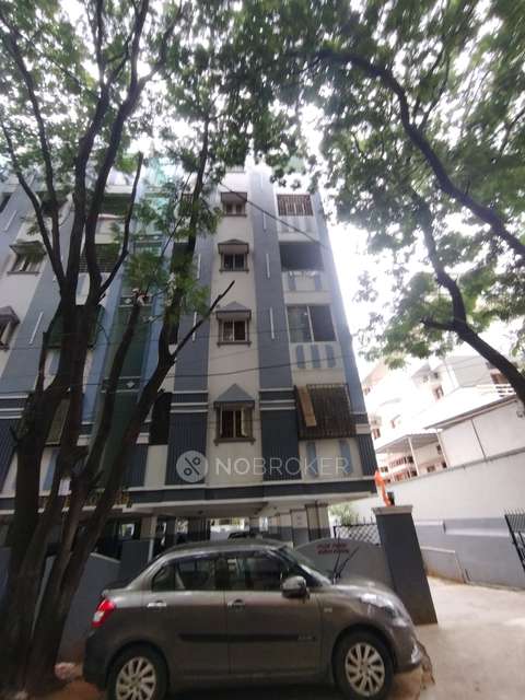 2 BHK Flat In Jyothi Towers For Sale  In Alwal