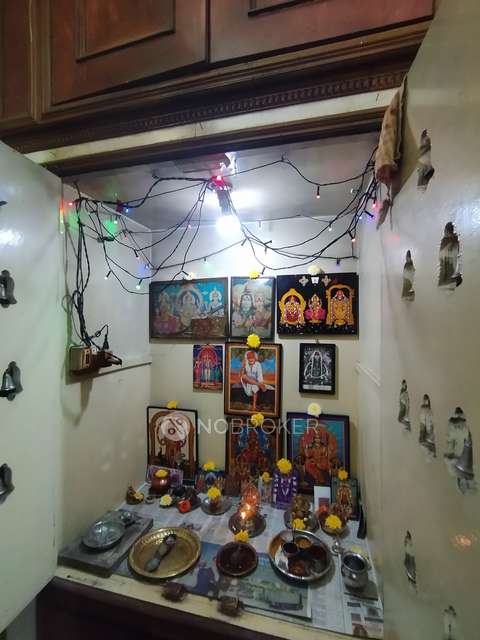 2 BHK Flat In Jyothi Towers For Sale  In Alwal