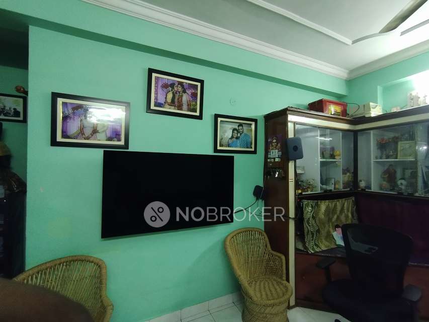 2 BHK Flat In Jyothi Towers For Sale  In Alwal