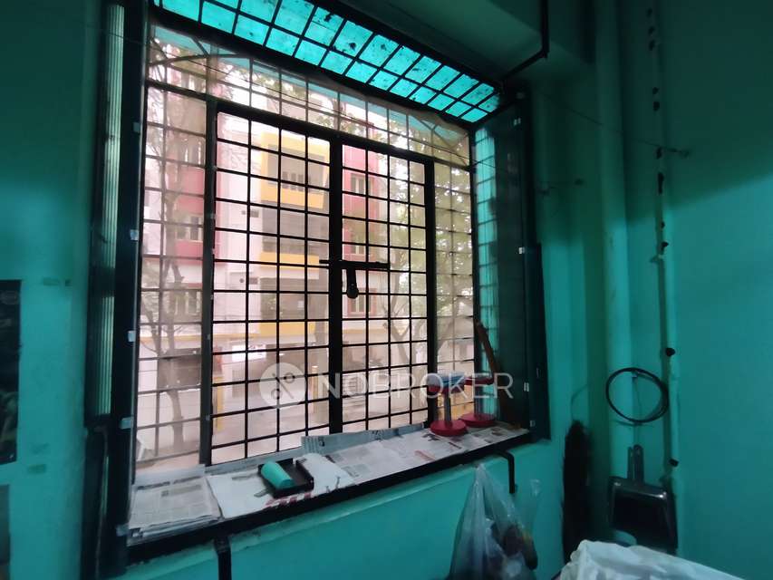 2 BHK Flat In Jyothi Towers For Sale  In Alwal