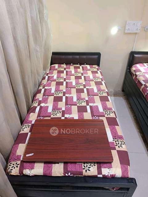 PG for Boys in Vile Parle West