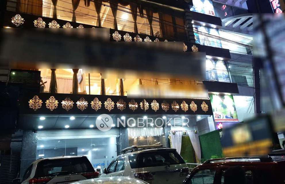 Commercial Property in Langar Houz, Hyderabad for Rent 