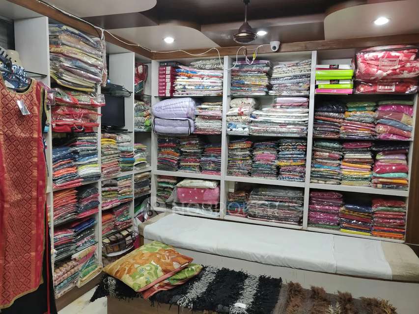 Shop in Sainik Farm, Delhi for sale 