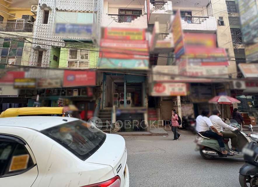 Shop in Okhla, Delhi for sale 