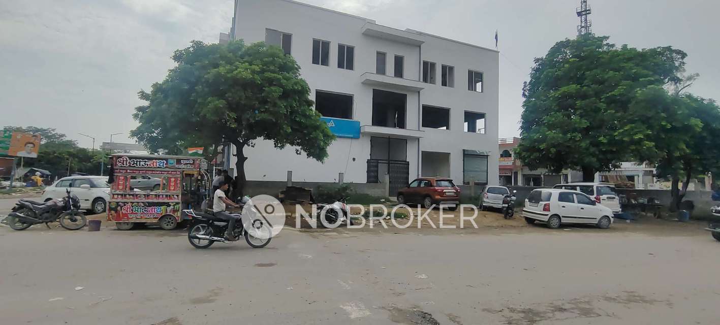 Shop in Pi I & Ii, Greater Noida for Rent 