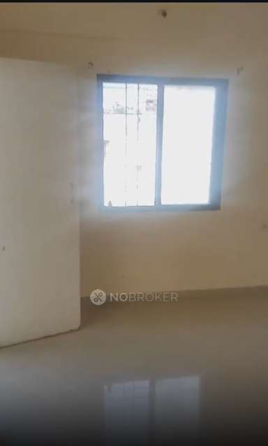 Single Room for Female In 2 BHK  In Imperial Heights In Pimpri-chinchwad