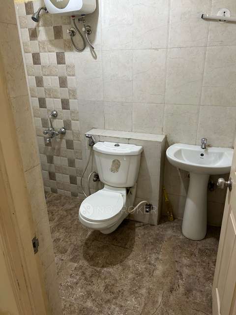 2 BHK Flat In Gm Infinite, Bommasandra For Sale  In Bommasandra