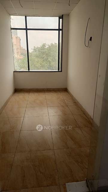 Shop in Talwalkars Mahalakshmi Mall Rdc, Ghaziabad for sale 