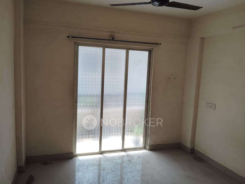 2 BHK Flat In Shri Krishna Residency for Rent  In Manjri
