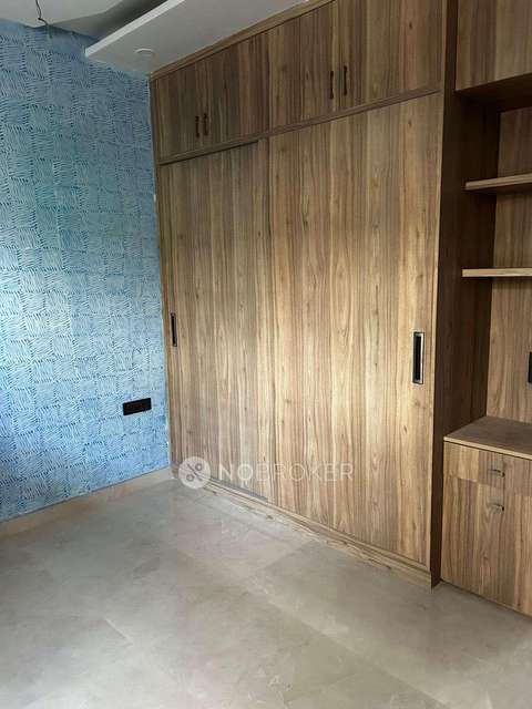 4+ BHK Flat For Sale  In Sector 10