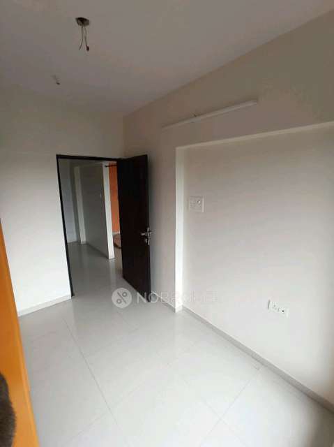 2 BHK Flat In Vasundhara Chs For Sale  In Vasundhara Chs