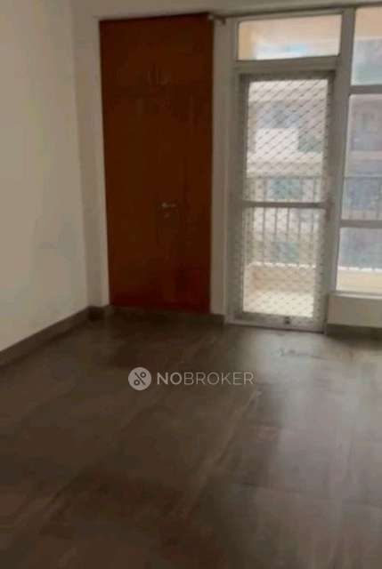 2 BHK Flat In Gaur City 2 For Sale  In Sector 16c,