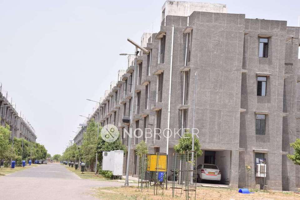 1 BHK Villa In Yamuna Expressway Authority Flats For Sale  In Sector 22d 