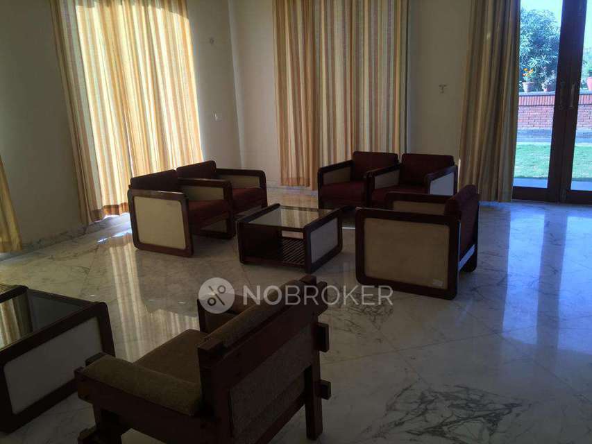 4+ BHK House For Sale  In Sector 72