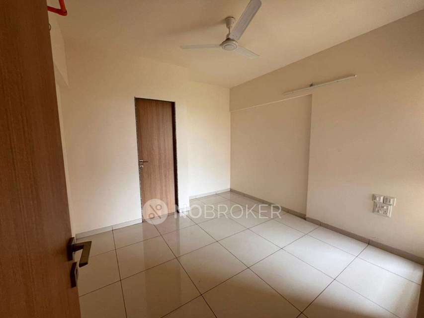 2 BHK Flat In Godrej Nirvaan for Rent  In Sonale Village