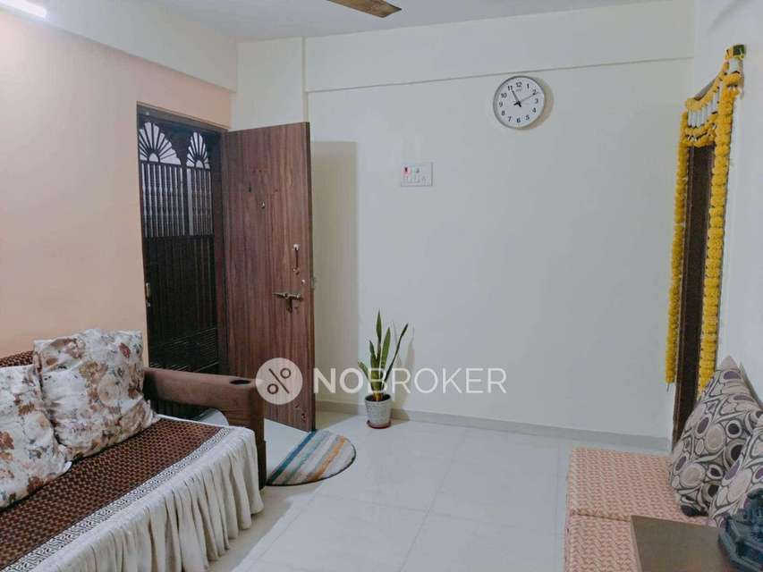 1 BHK Flat In Heena-laxmi Society For Sale  In Shop No.3, Opp. Nilkamal Bldg, Near Tbz Jewellers, Naupada, Thane West, Thane, Maharashtra 400602, India
