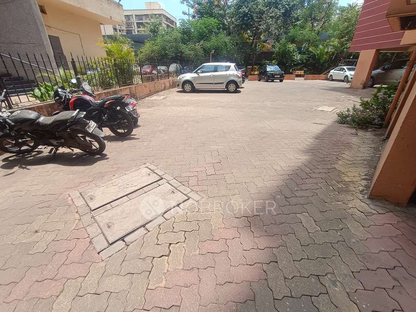 1 BHK Flat In Crystal Avenue for Rent  In Kandivali East