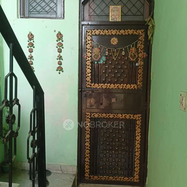 3 BHK Flat For Sale  In Mandawali