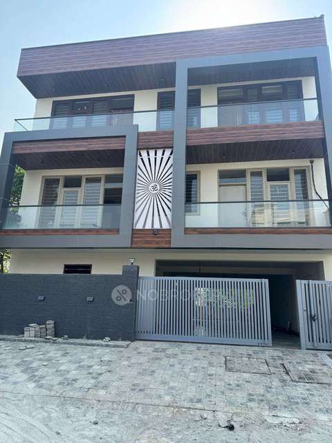 3 BHK Villa for Rent  In Sector 89