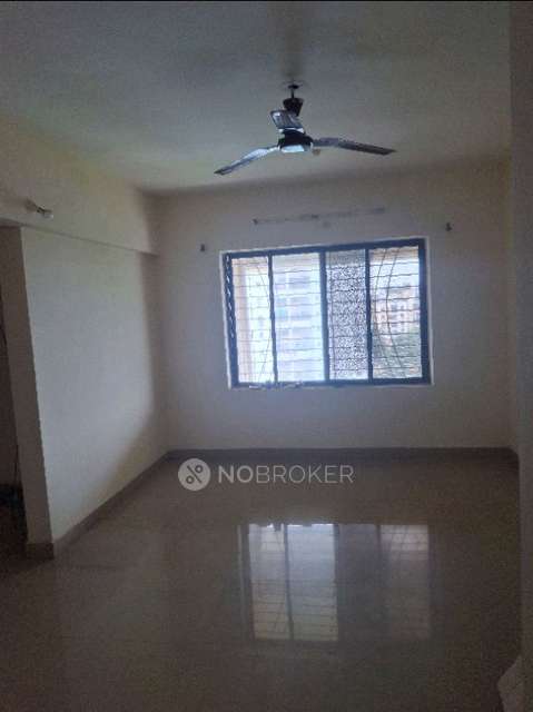 Single Room for Female In 2 BHK  In Shubhashree Residential In Akurdi, Pune