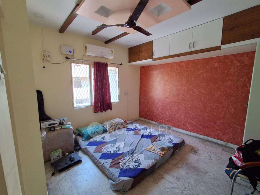 3 BHK Flat In Suruchi Complex For Sale  In Hyderguda