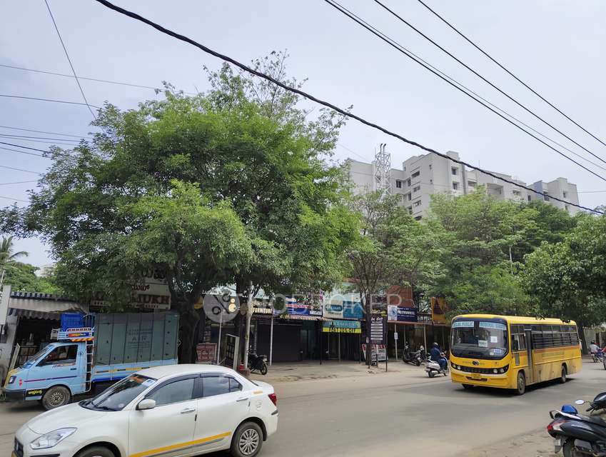 Godown/Warehouse in Silver County Road, Bangalore for Rent 