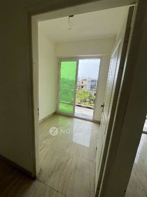 2 BHK Flat In Tata Eureka Park For Sale  In Sector 150