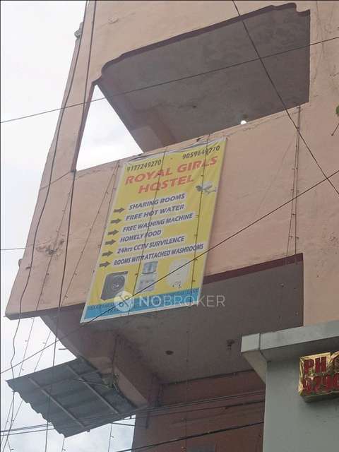 PG for Girls in Begumpet