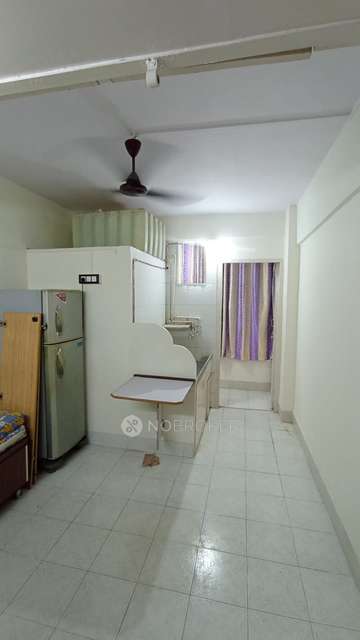 1 RK Flat For Sale  In Vile Parle